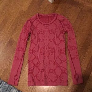 Lululemon long sleeve top